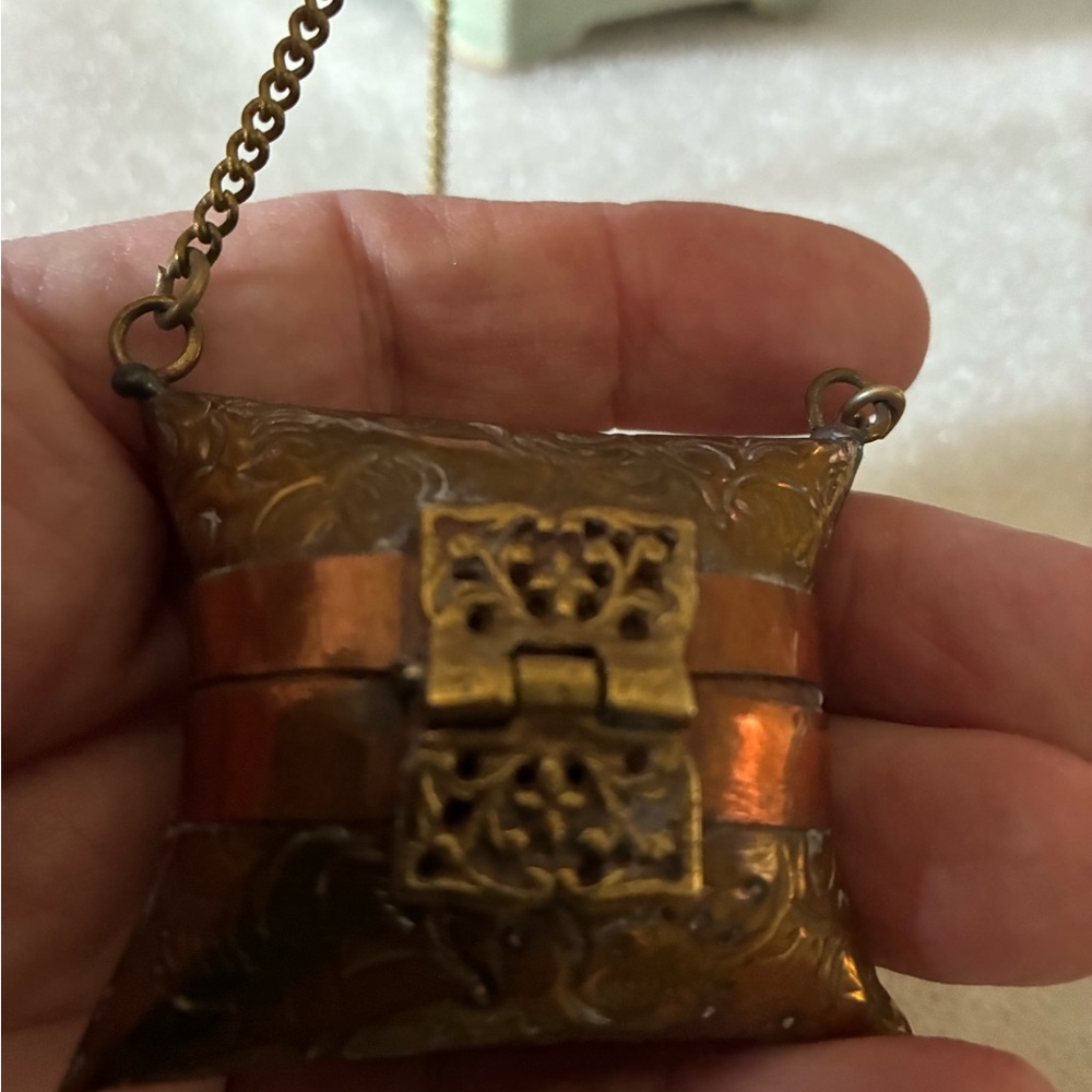 Antique-Style Bronze & Copper Locket Necklace - Picture 2 of 4
